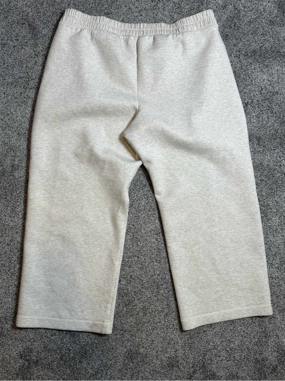 Old Navy Bounce Fleece off white Wide-Leg Lounge Pants - Picture 5 of 6